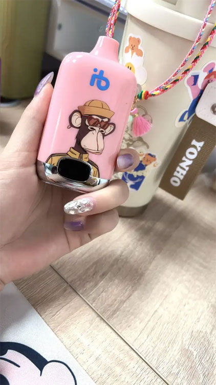 Explora las últimas tendencias sobre cigarrillos electrónicos en El País