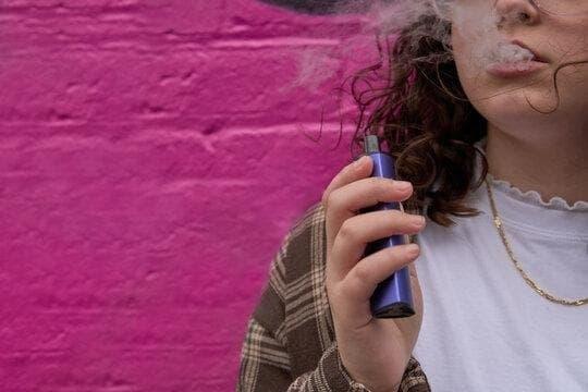 Todo sobre cigarrillos electronicos en avion normas, consejos y por qué Baccarat atrae a los viajeros
