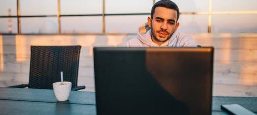 Compra cigarrillos electrónicos Momvap Online y disfruta de los mejores E-Cigarettes Online seguros y efectivos