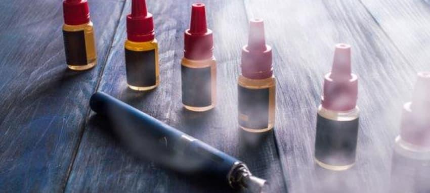 Comparativa de Riesgos entre Papieros Elektroniczny y Cigarrillos Electronicos para la Salud