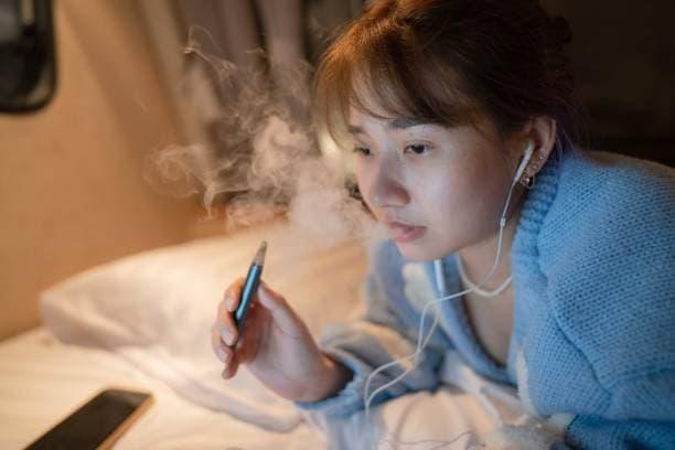 e-cigarettes en debate, cigarrillos electronicos por que son adictivos y cómo reducir el riesgo