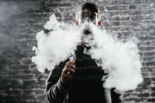 Einweg Vapes en prueba, sabores y ofertas de los cigarrillos electronicos mom vap que debes conocer
